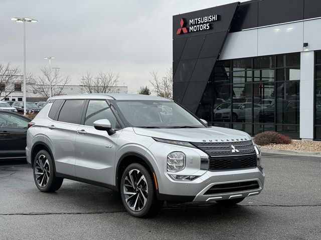 2025 Mitsubishi Outlander Plug-In Hybrid SE