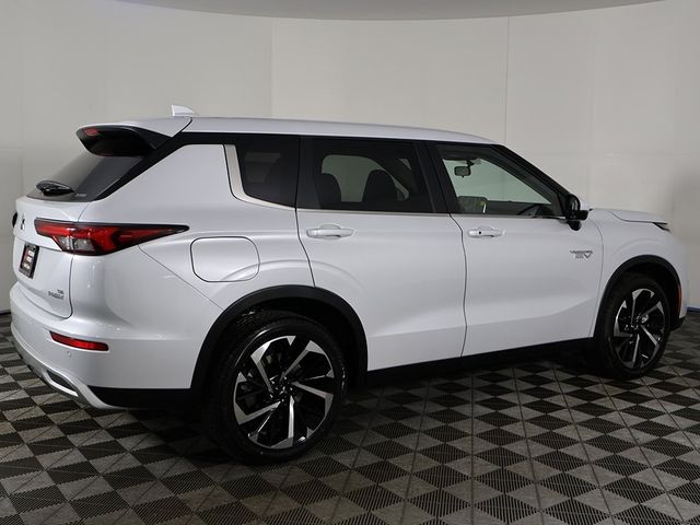 2025 Mitsubishi Outlander Plug-In Hybrid SE