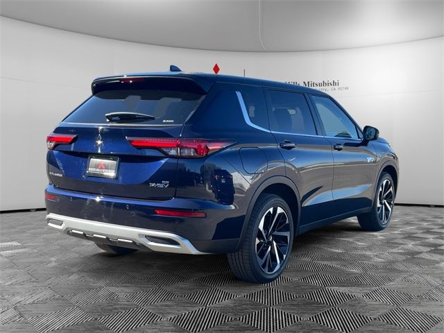 2025 Mitsubishi Outlander Plug-In Hybrid SE