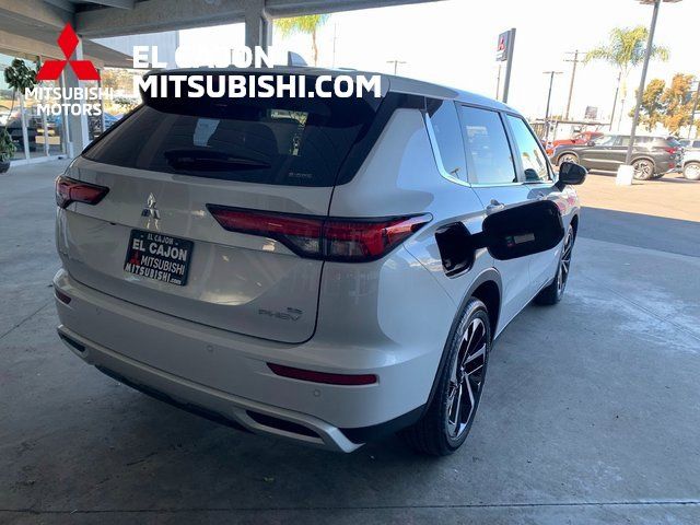 2025 Mitsubishi Outlander Plug-In Hybrid SE