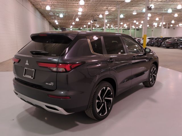 2025 Mitsubishi Outlander Plug-In Hybrid SE