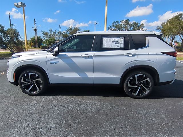 2025 Mitsubishi Outlander Plug-In Hybrid SE