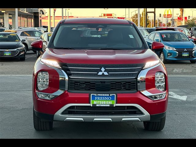 2025 Mitsubishi Outlander Plug-In Hybrid SE