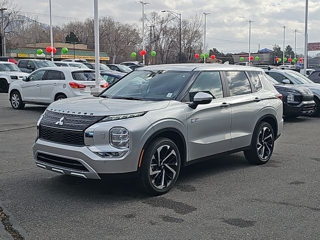 2025 Mitsubishi Outlander Plug-In Hybrid SE