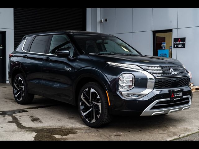 2025 Mitsubishi Outlander Plug-In Hybrid SE