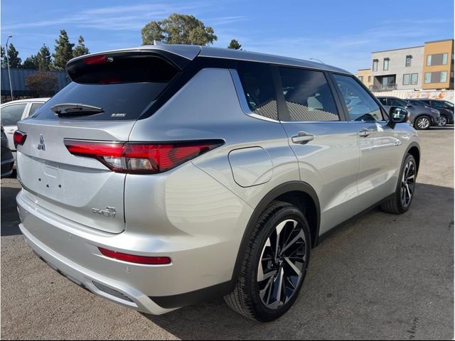 2025 Mitsubishi Outlander Plug-In Hybrid SE