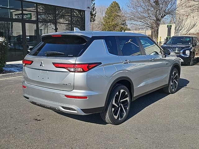 2025 Mitsubishi Outlander Plug-In Hybrid SE