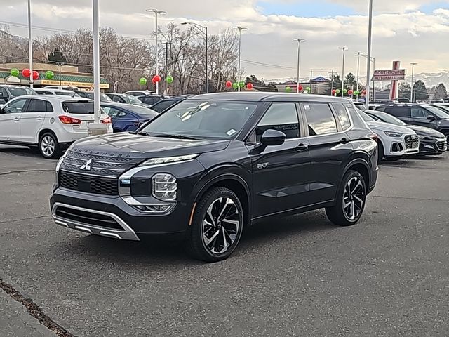 2025 Mitsubishi Outlander Plug-In Hybrid SE