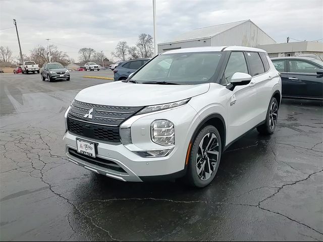 2025 Mitsubishi Outlander Plug-In Hybrid SE