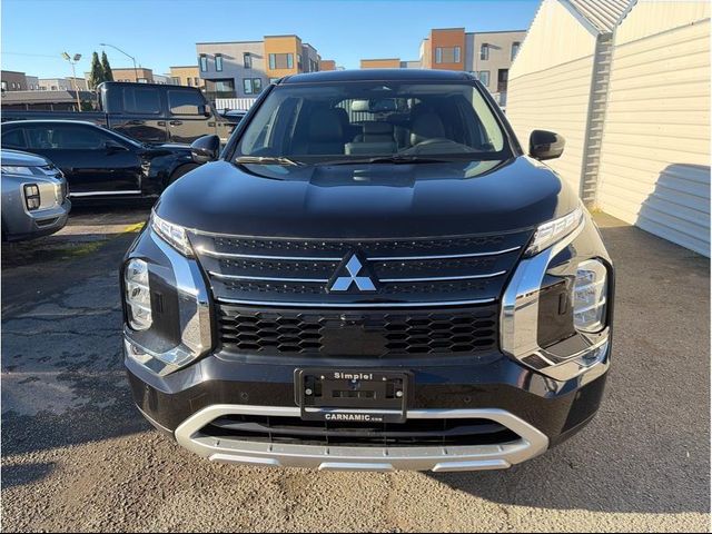 2025 Mitsubishi Outlander Plug-In Hybrid SE