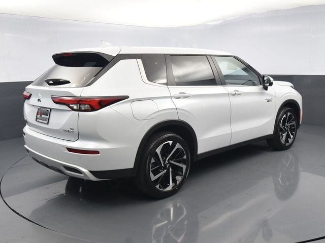 2025 Mitsubishi Outlander Plug-In Hybrid SE