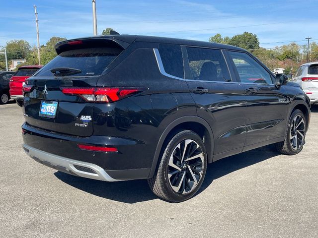 2025 Mitsubishi Outlander Plug-In Hybrid SE