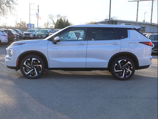 2025 Mitsubishi Outlander Plug-In Hybrid SE