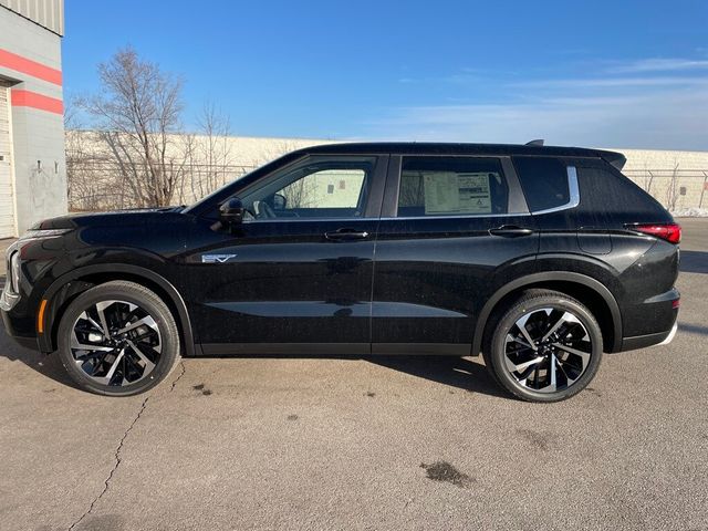 2025 Mitsubishi Outlander Plug-In Hybrid SE