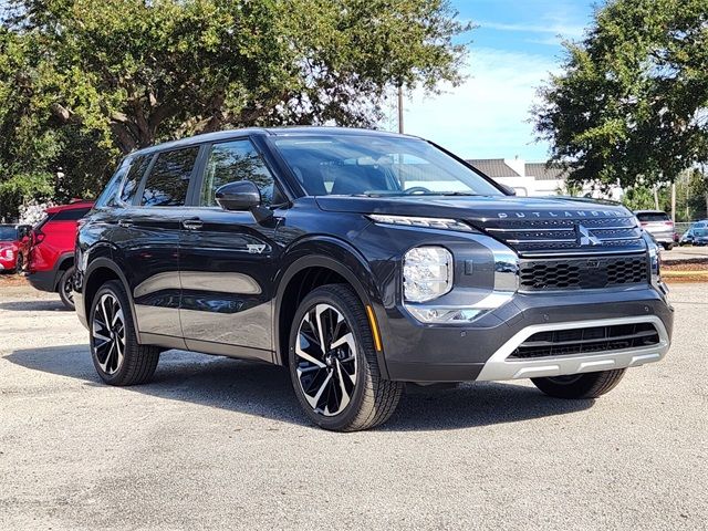 2025 Mitsubishi Outlander Plug-In Hybrid SE