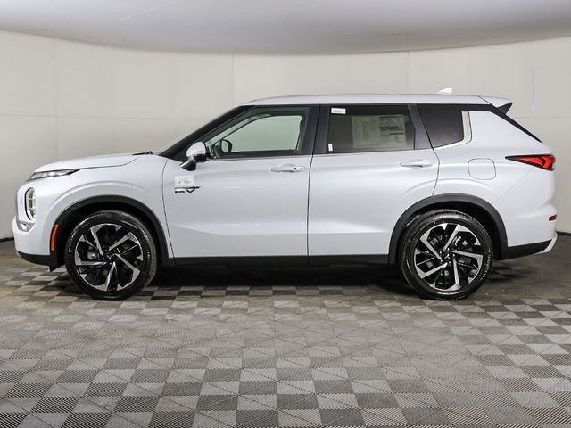 2025 Mitsubishi Outlander Plug-In Hybrid SE