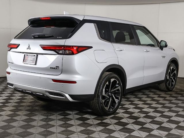 2025 Mitsubishi Outlander Plug-In Hybrid SE