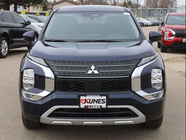 2025 Mitsubishi Outlander Plug-In Hybrid SE