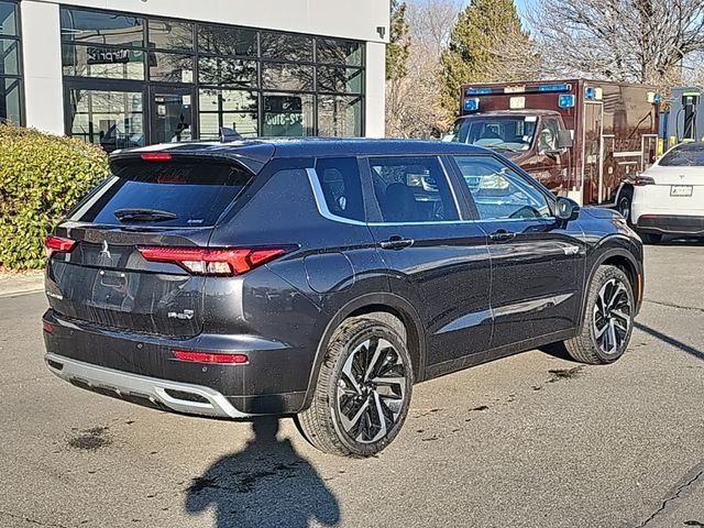 2025 Mitsubishi Outlander Plug-In Hybrid SE