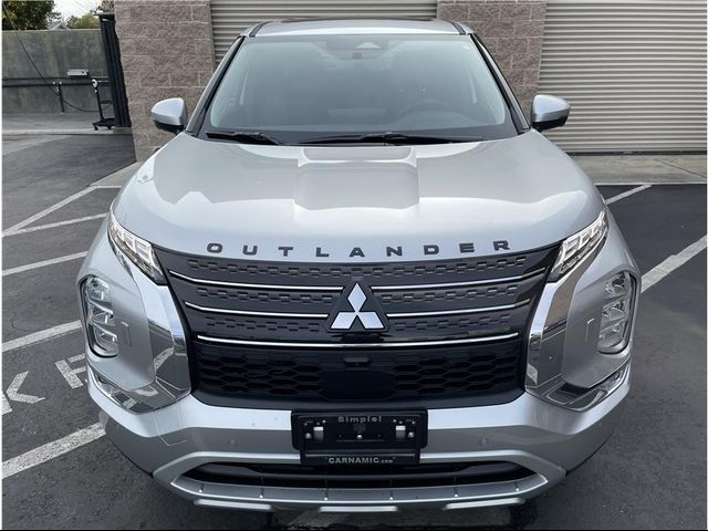 2025 Mitsubishi Outlander Plug-In Hybrid SE