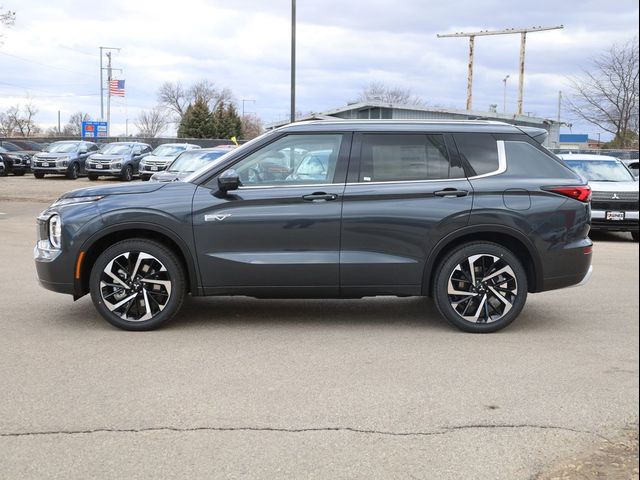 2025 Mitsubishi Outlander Plug-In Hybrid SE