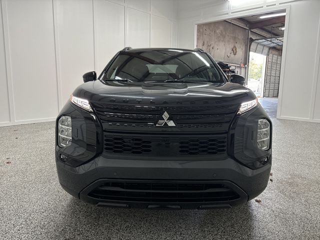 2025 Mitsubishi Outlander Plug-In Hybrid SEL Black Edition