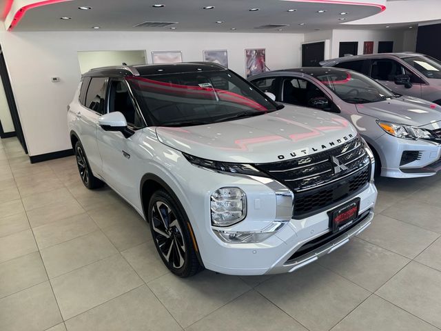 2025 Mitsubishi Outlander Plug-In Hybrid SEL