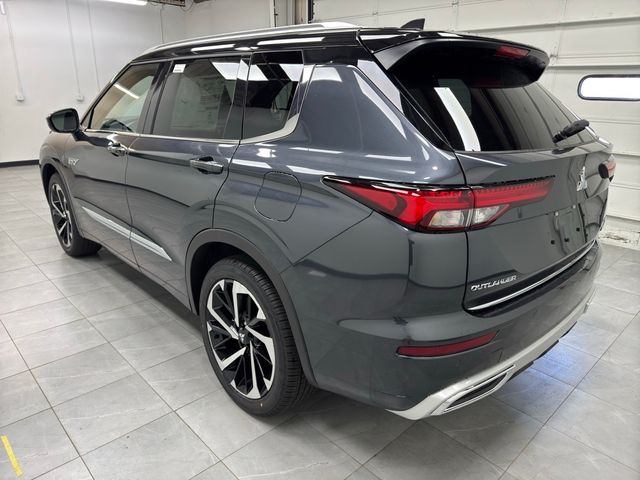 2025 Mitsubishi Outlander Plug-In Hybrid SEL