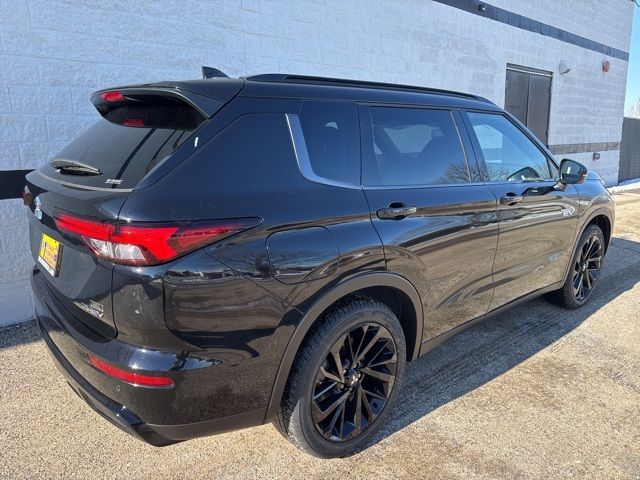 2025 Mitsubishi Outlander Plug-In Hybrid SEL Black Edition