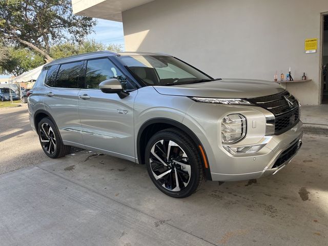 2025 Mitsubishi Outlander Plug-In Hybrid SEL