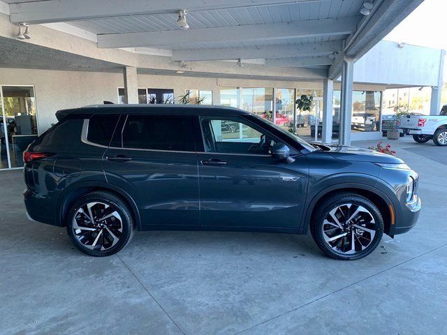 2025 Mitsubishi Outlander Plug-In Hybrid SEL