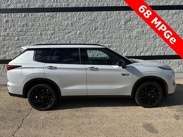 2025 Mitsubishi Outlander Plug-In Hybrid SEL Black Edition