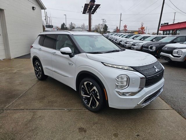 2025 Mitsubishi Outlander Plug-In Hybrid SEL