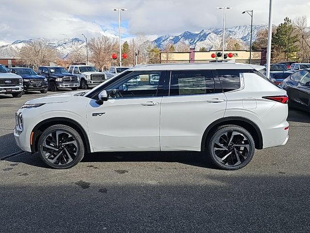 2025 Mitsubishi Outlander Plug-In Hybrid SEL