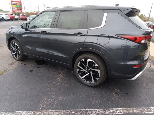 2025 Mitsubishi Outlander Plug-In Hybrid SEL