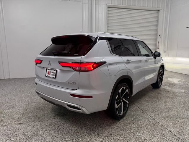 2025 Mitsubishi Outlander Plug-In Hybrid SEL