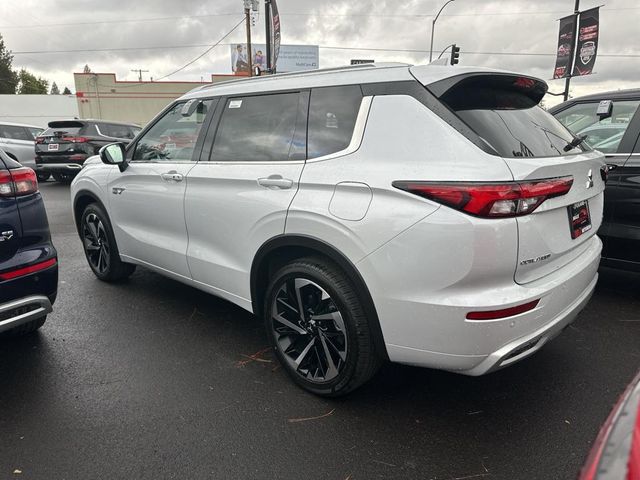 2025 Mitsubishi Outlander Plug-In Hybrid SEL