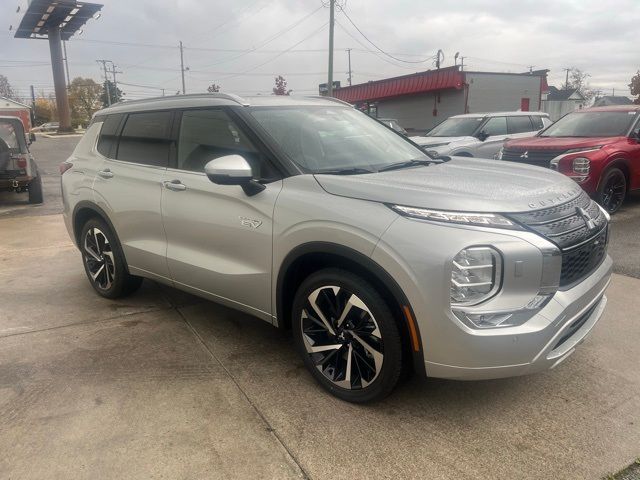 2025 Mitsubishi Outlander Plug-In Hybrid SEL