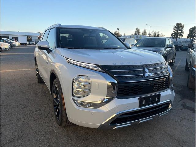 2025 Mitsubishi Outlander Plug-In Hybrid SEL