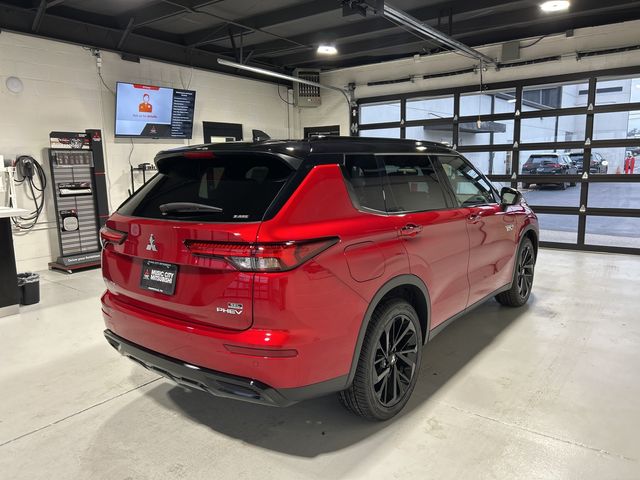 2025 Mitsubishi Outlander Plug-In Hybrid SEL Black Edition