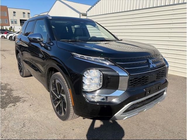 2025 Mitsubishi Outlander Plug-In Hybrid SEL