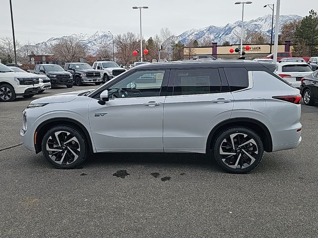 2025 Mitsubishi Outlander Plug-In Hybrid SEL