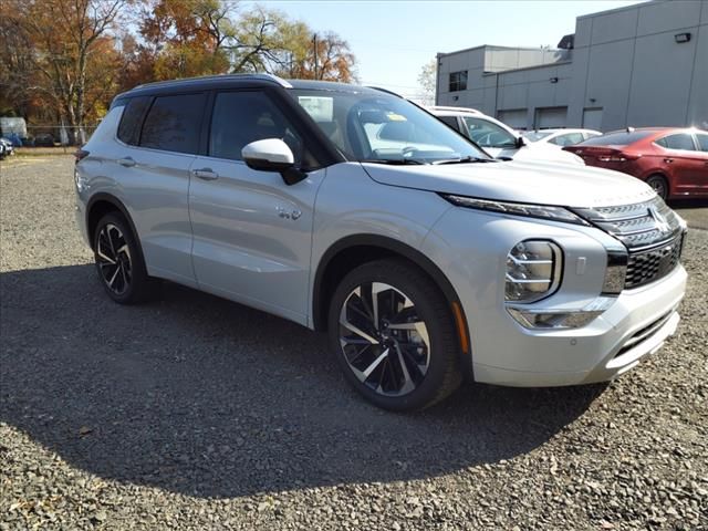 2025 Mitsubishi Outlander Plug-In Hybrid SEL