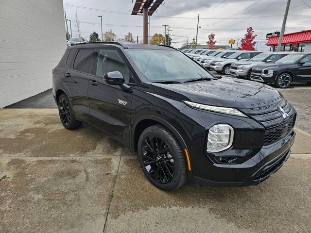 2025 Mitsubishi Outlander Plug-In Hybrid SEL Black Edition