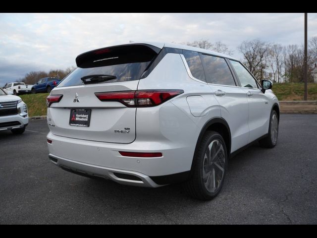 2025 Mitsubishi Outlander Plug-In Hybrid SE