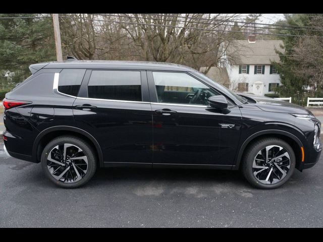 2025 Mitsubishi Outlander Plug-In Hybrid SE