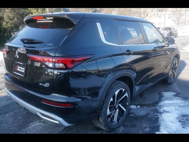 2025 Mitsubishi Outlander Plug-In Hybrid SE