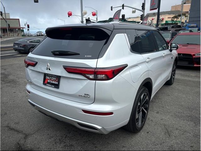 2025 Mitsubishi Outlander Plug-In Hybrid SEL