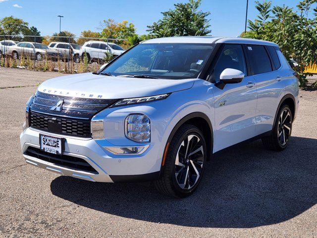 2025 Mitsubishi Outlander Plug-In Hybrid SE