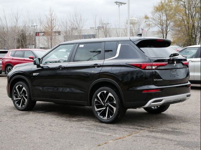 2025 Mitsubishi Outlander Plug-In Hybrid SE